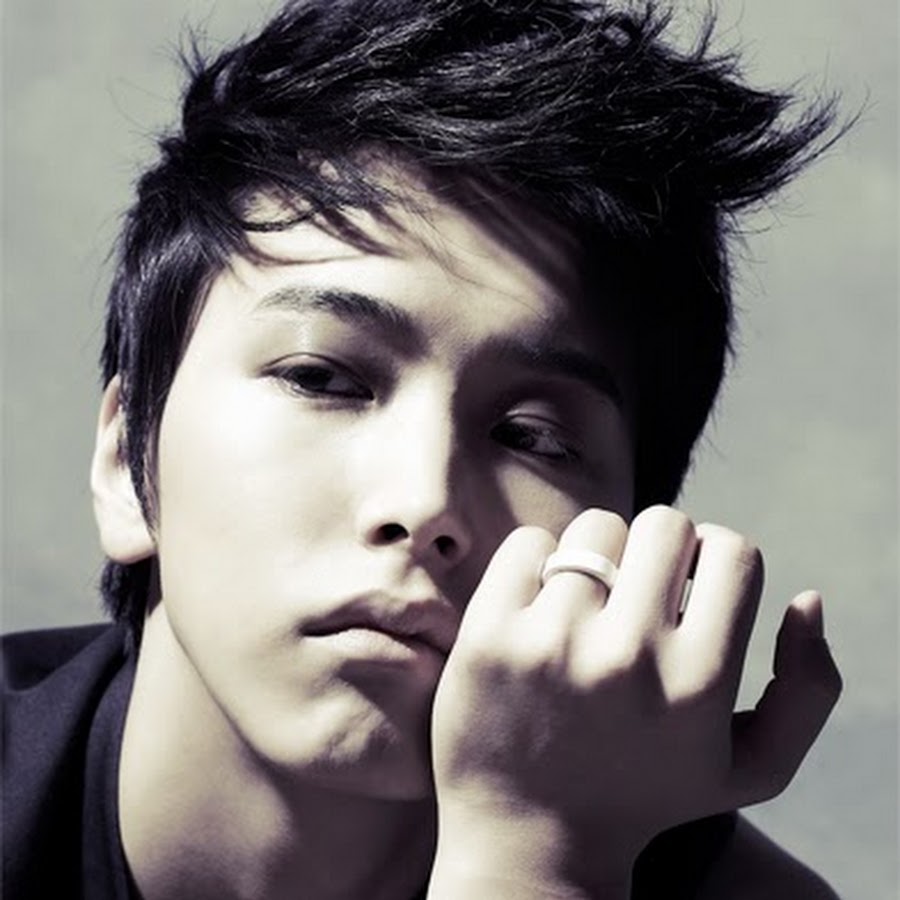 Lee sung min. Сонмин. Ли сон мин super Junior. Сонмин из super Junior. Сон мин супер Джуниор.