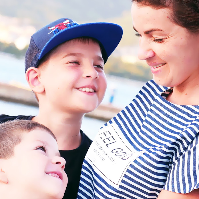 Мама Вика Net Worth & Earnings (2026)