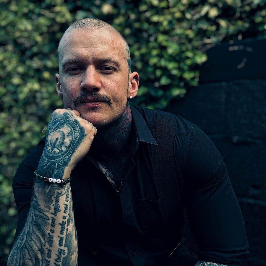 Davey Fitness Life - YouTube