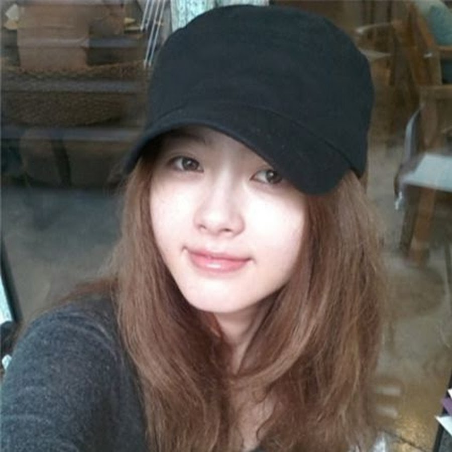 kana momonogi - YouTube