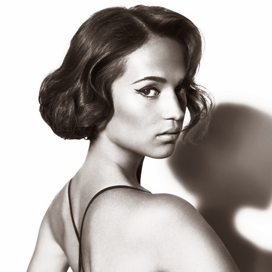 Alicia Vikander Russia - YouTube