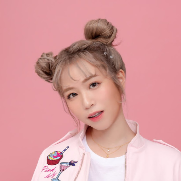 Alina鄭茵聲 Net Worth & Earnings (2026)