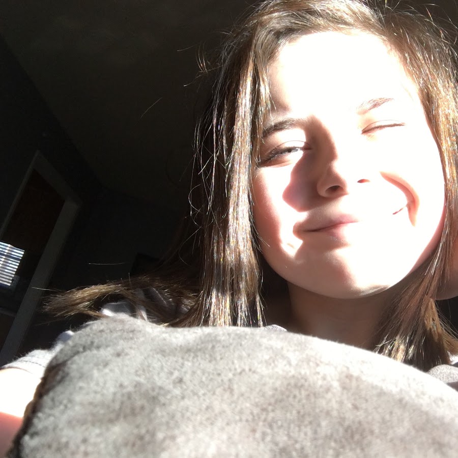 Savan Daisy - YouTube
