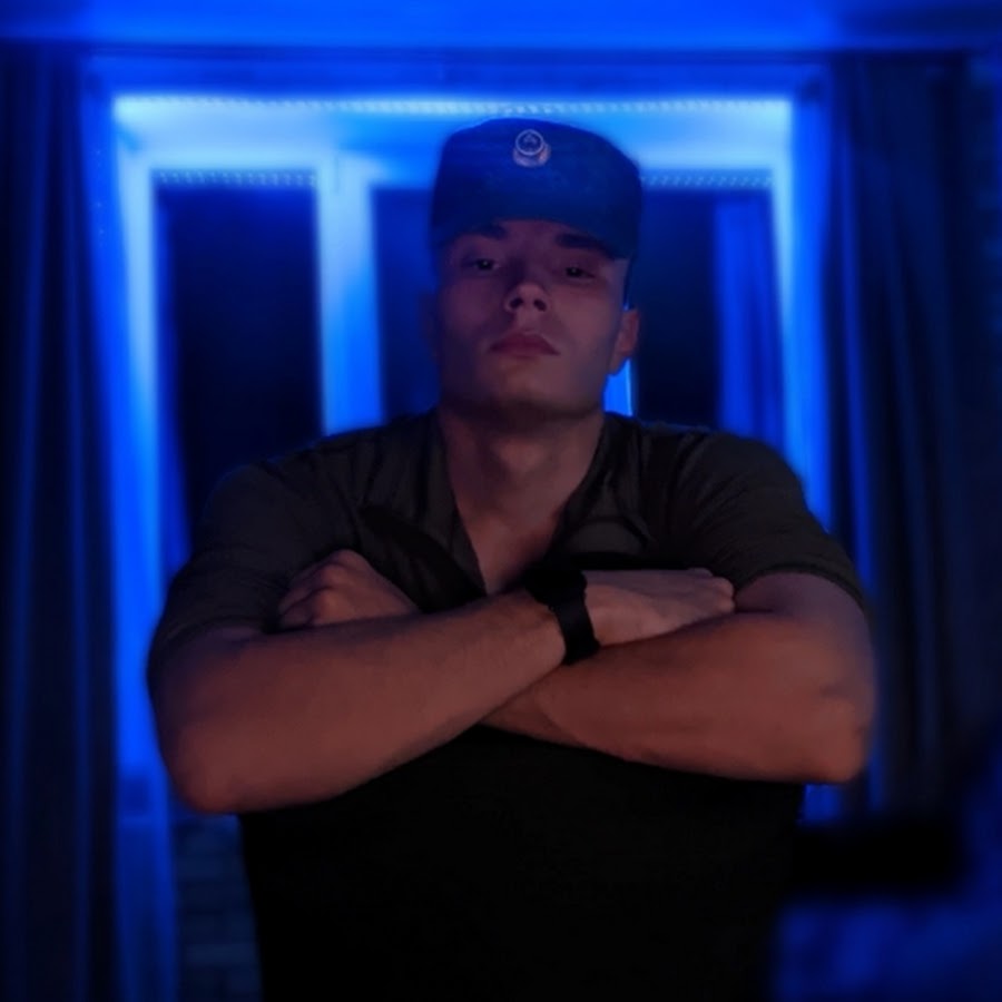 Первый Игровой Канал - YouTube