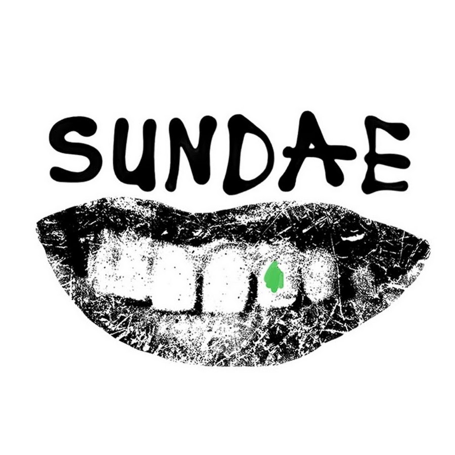 Sundae шарий. Банана-сплит диск. Анатолий шарий твиттер. Сандэ ëнн 34. Sundae шарий.