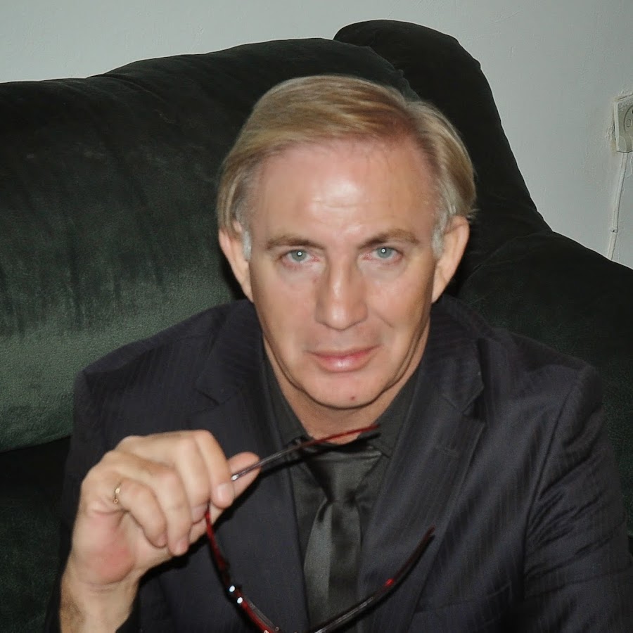 Ютуб смол. Логотип youtube png. Украшения из смолы. Тюб. Значок ютуба без фона.