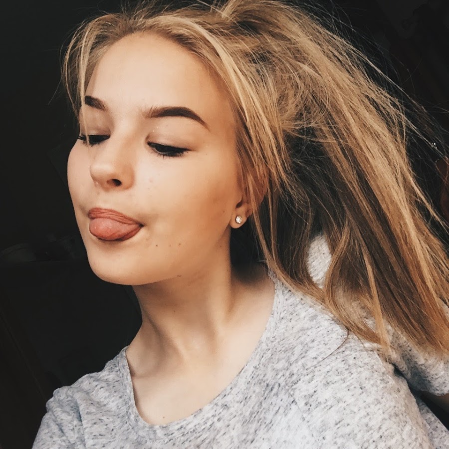 Miana Still Vlogs - YouTube