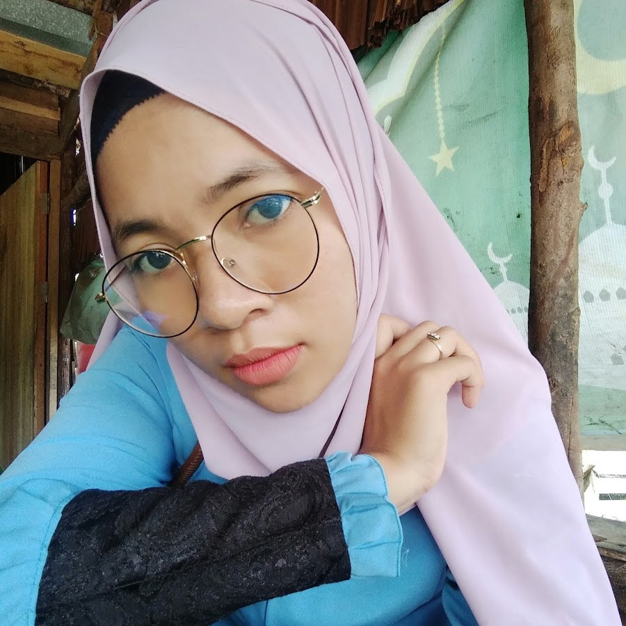 Sri Devi BunNur - YouTube