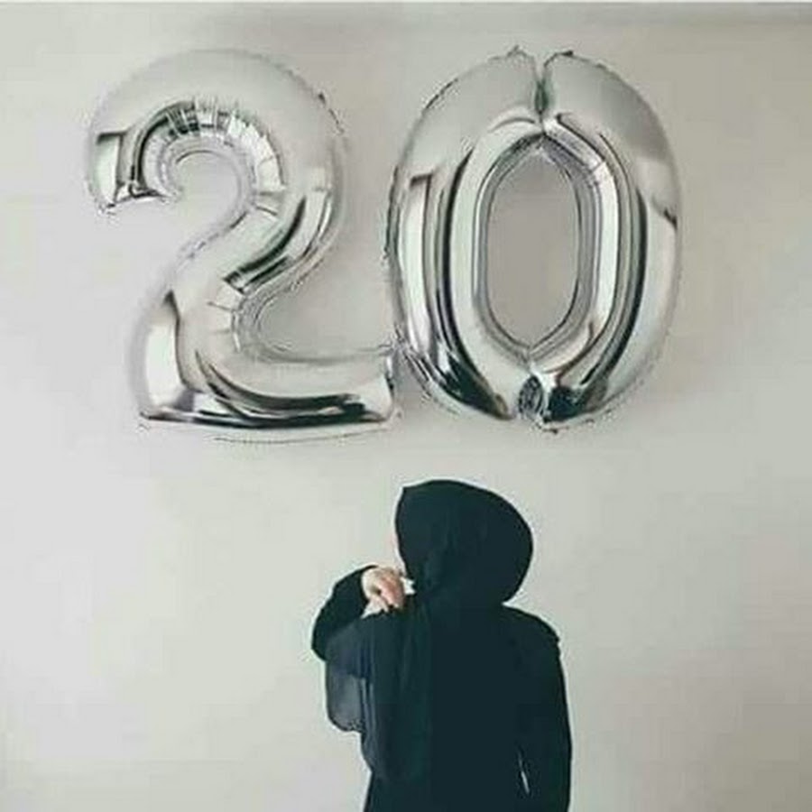 Привет 20 лет. 20 Birthday. Hello 20. 20 Years Birthday. Мне 20 день рождения.