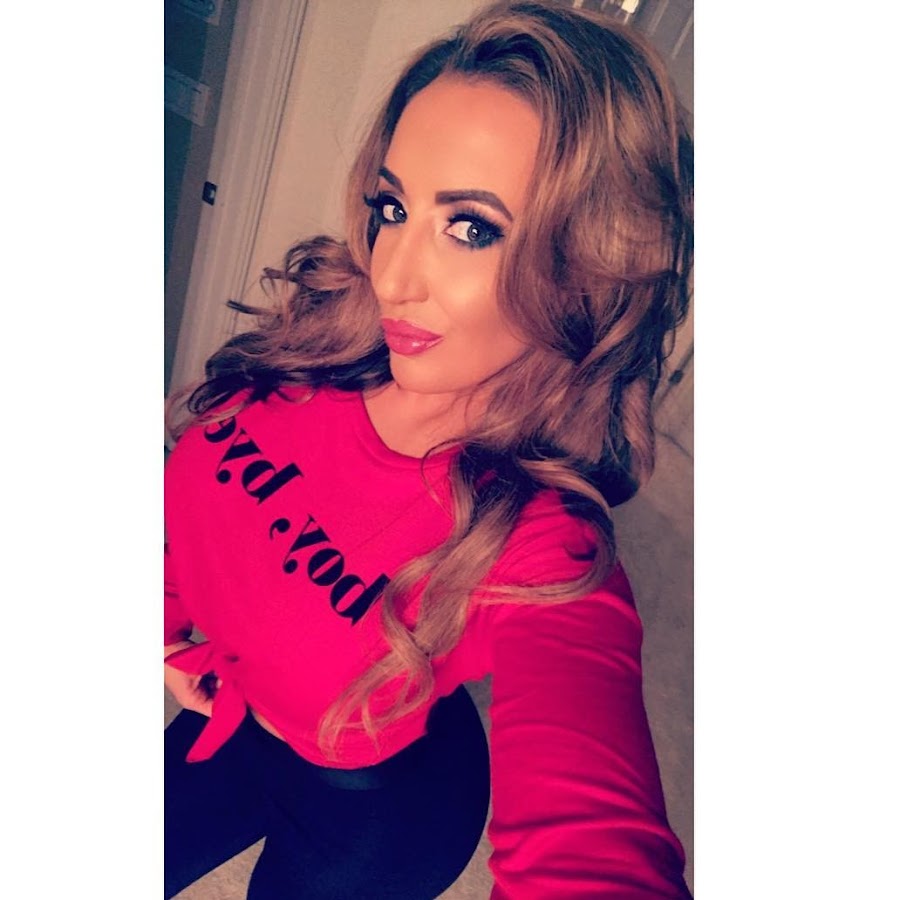 Richelle Ryan - YouTube