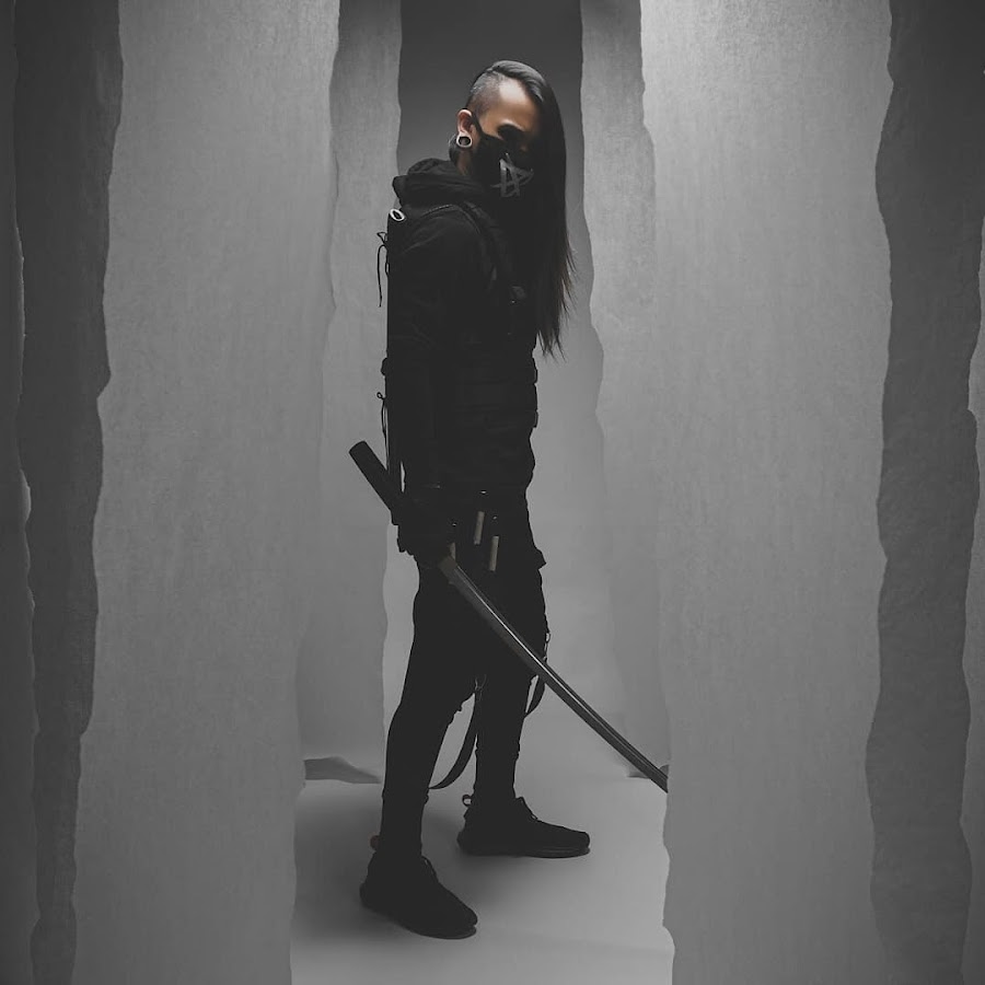 Give it to me исполнители. Alive and kicking. Caught alive. To be alive and kicking. Caught alive.