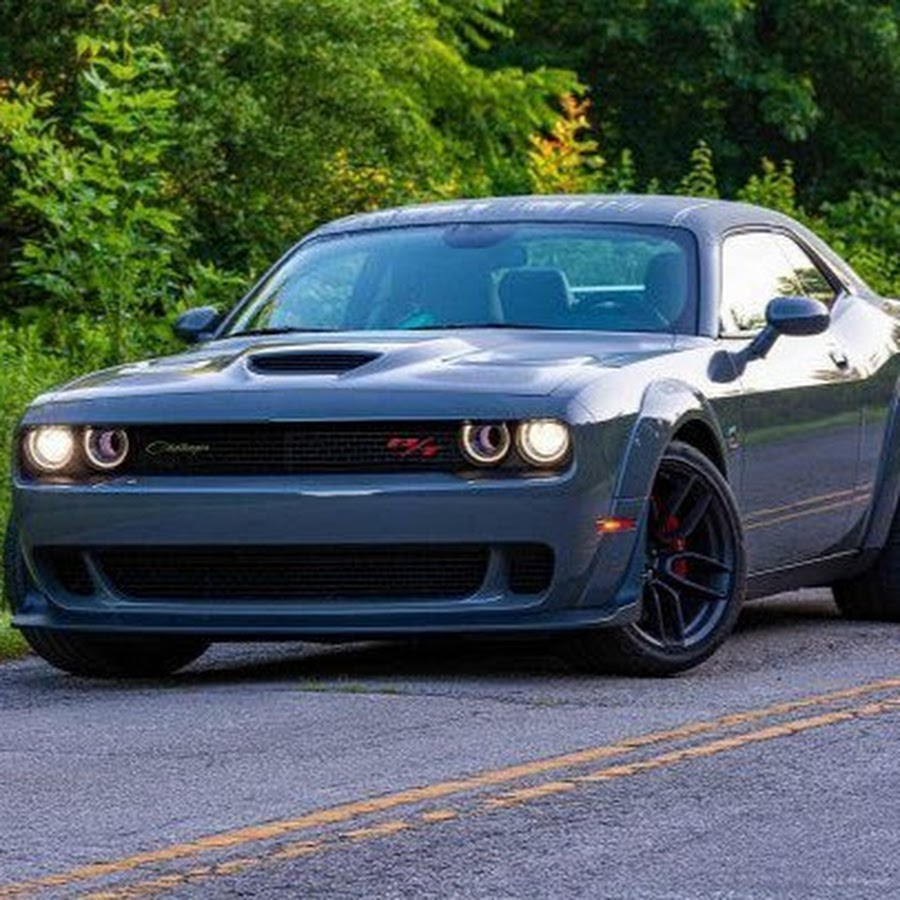 Dodge challenger 2k. Dodge challenger shaker 1968. West coast exotic cars. Dodge challenger r/t scat pack 2021. Challenger pack.