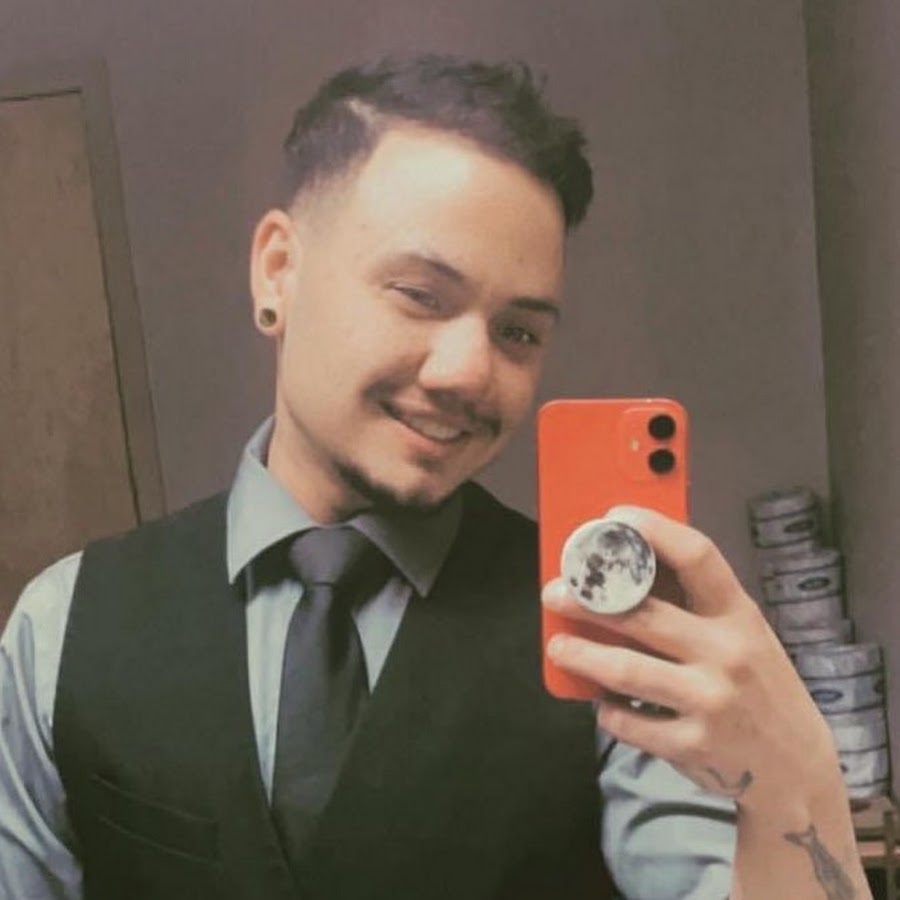guy dating twins