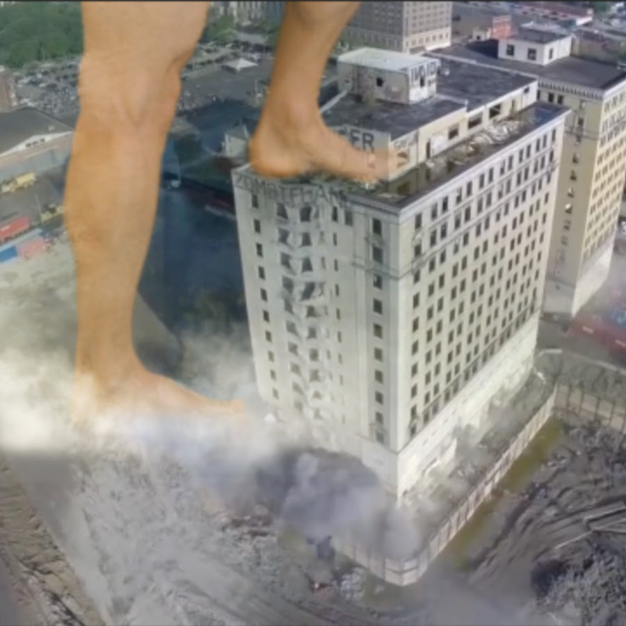 Giant man macrophilia. Макрофилия мускул гигант. Макрофилия giant men. Макрофилия boy. Giant boy 3d.