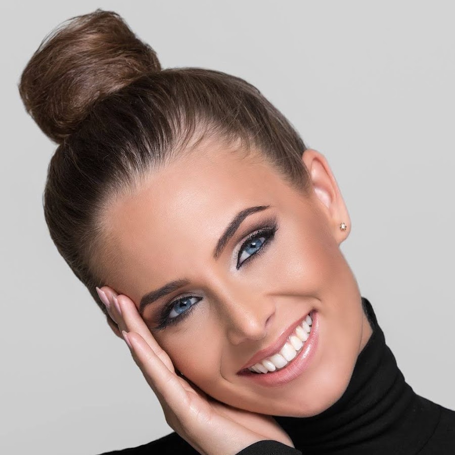 Sydney van den Bosch - YouTube