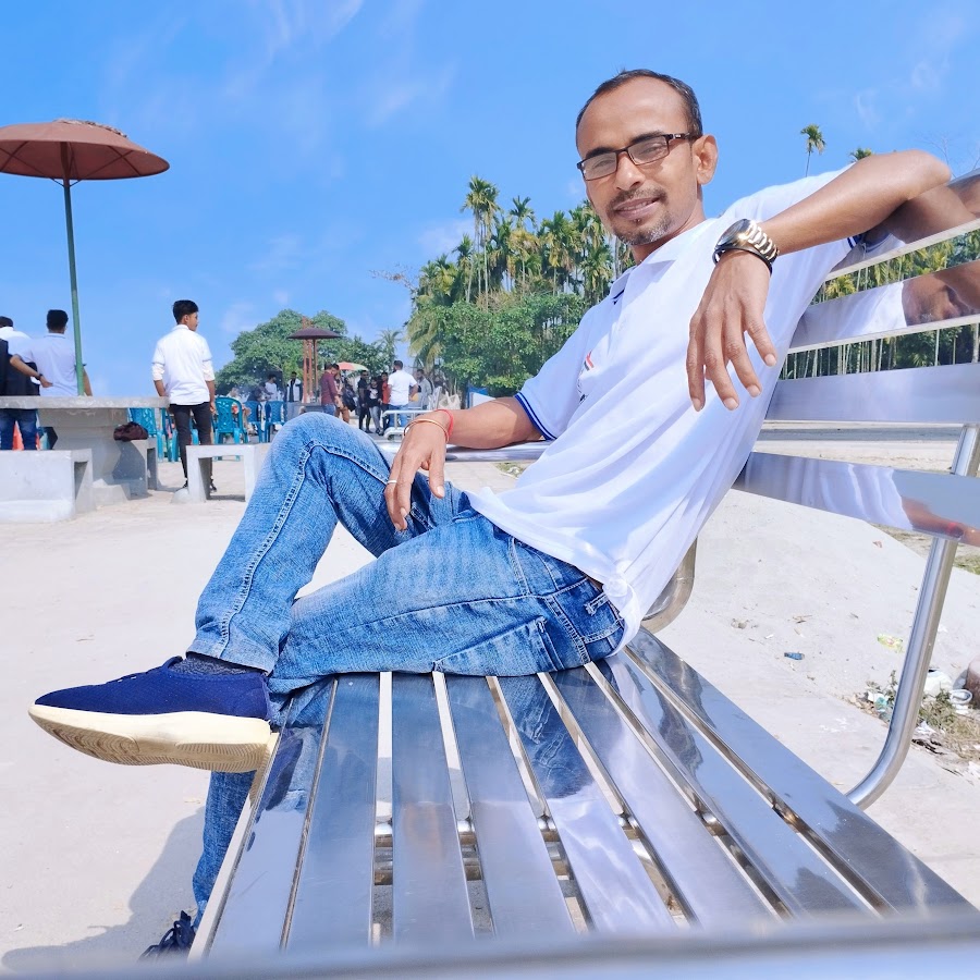 Rave эмблема. наклейки ясенево. рп музыка. музыкальный альбом рэп. рп музыка.