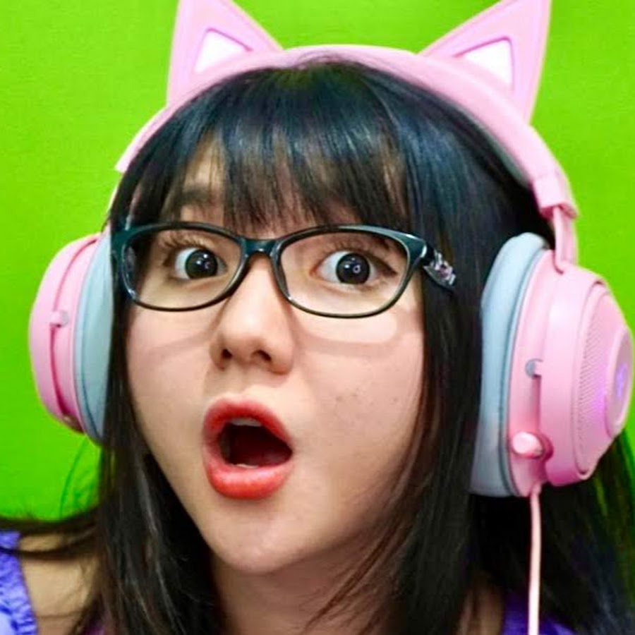 Sarah Viloid  YouTube