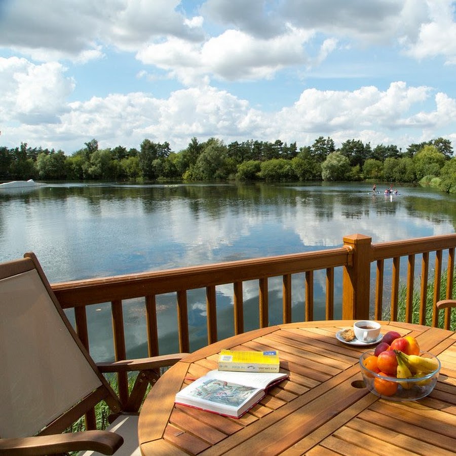 Tattershall Lakes Holiday Home Sales - YouTube