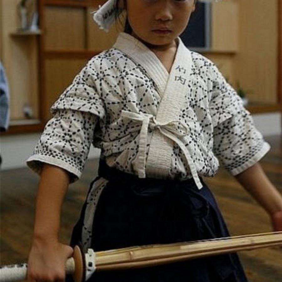 Стрижка самурая для мальчика фото