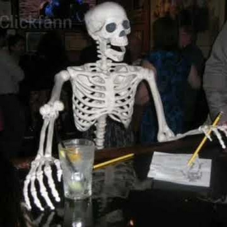 Японский скелет. Огромный скелет в Японии. Скелет бойфренда. Страшный скелет в детской комнате. Cursed bone