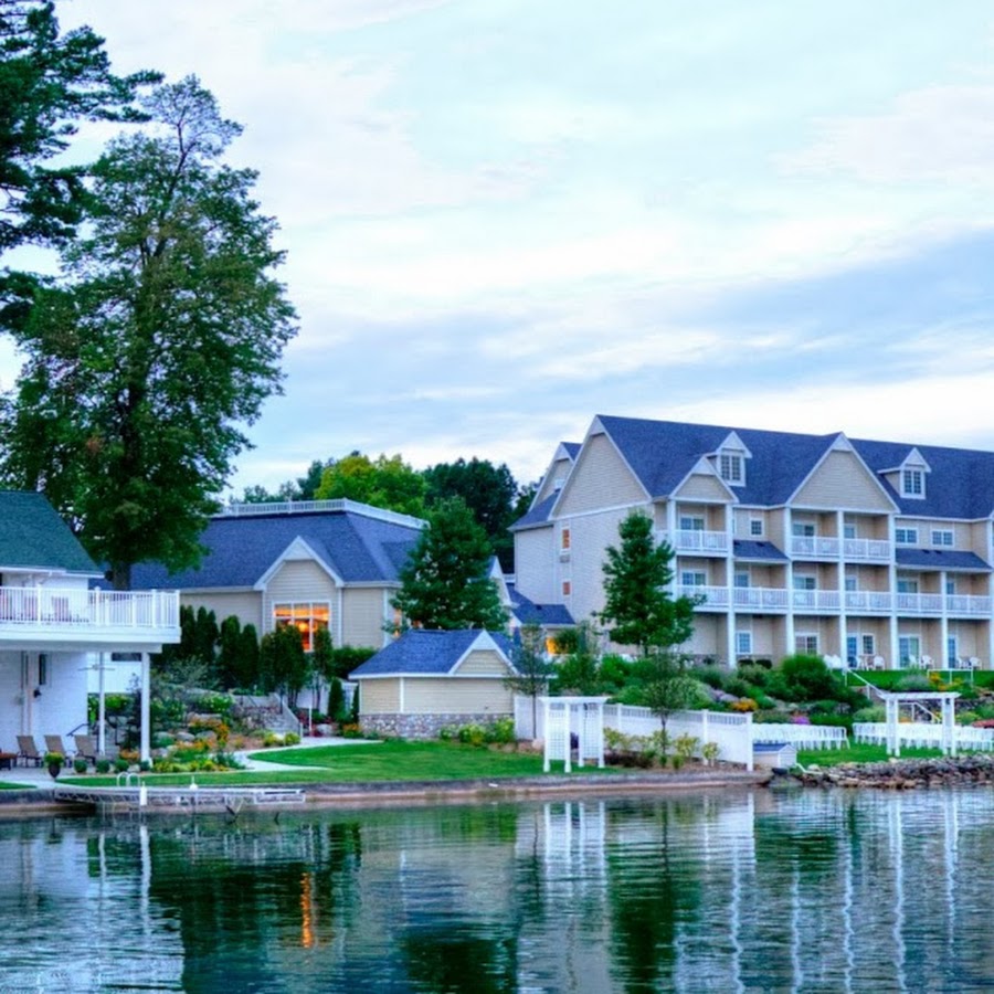 Bay Pointe Inn - YouTube