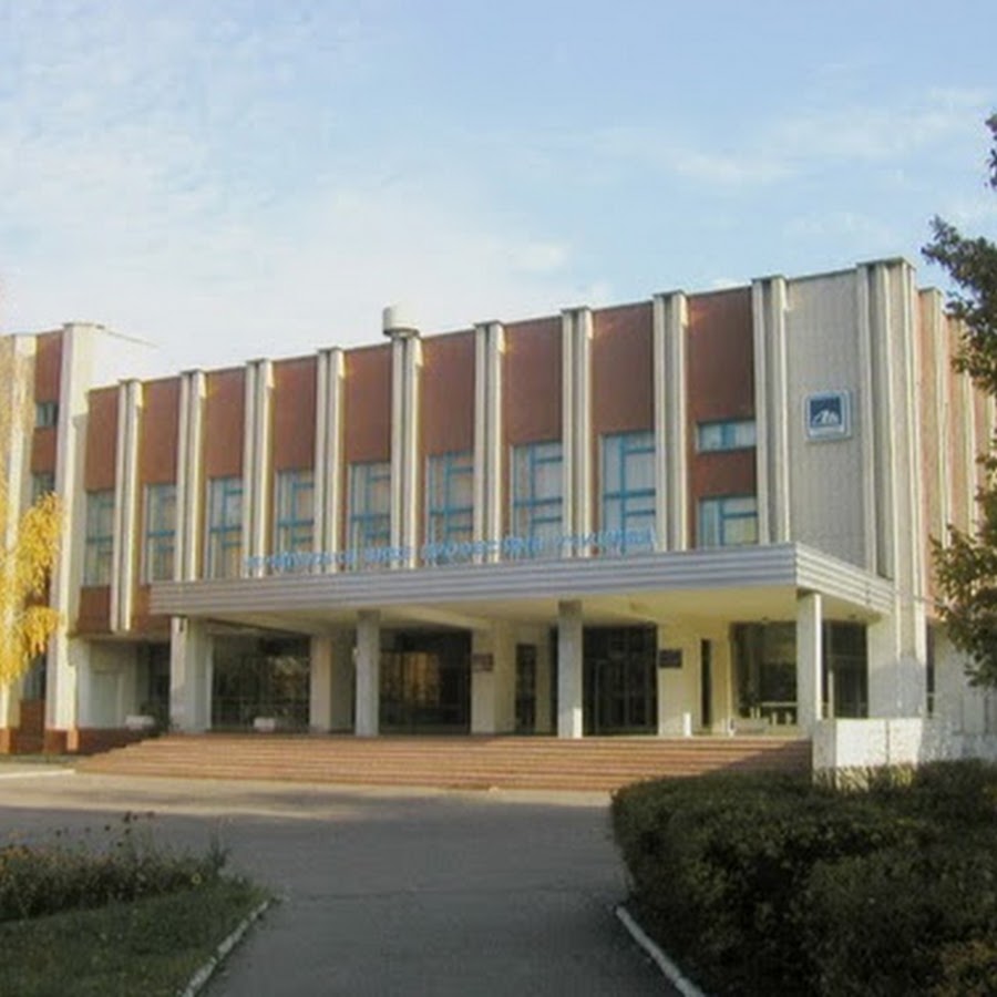 Пту 15. Мичурина 16 саратов школа. 15 училище. 15 училище новочебоксарск. 15 училище.