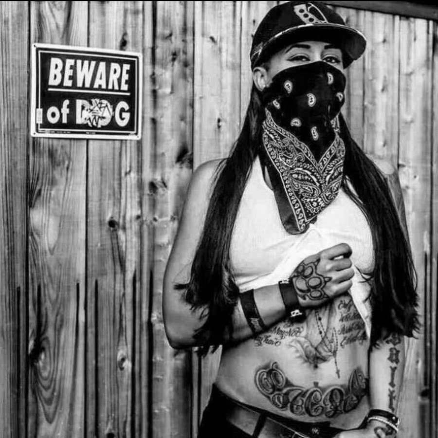 бандана гетто. красивая девушка гангстер. гангстеры из гетто. гангста стиль. гангста стайл.