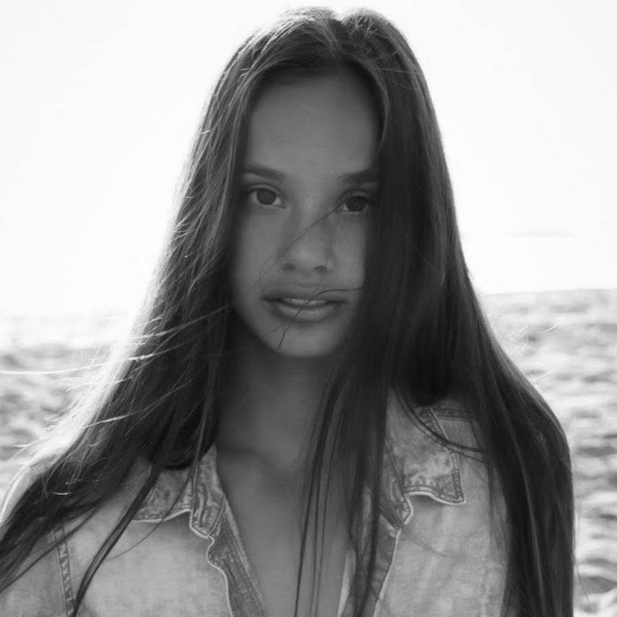 Chloe Brooke - YouTube