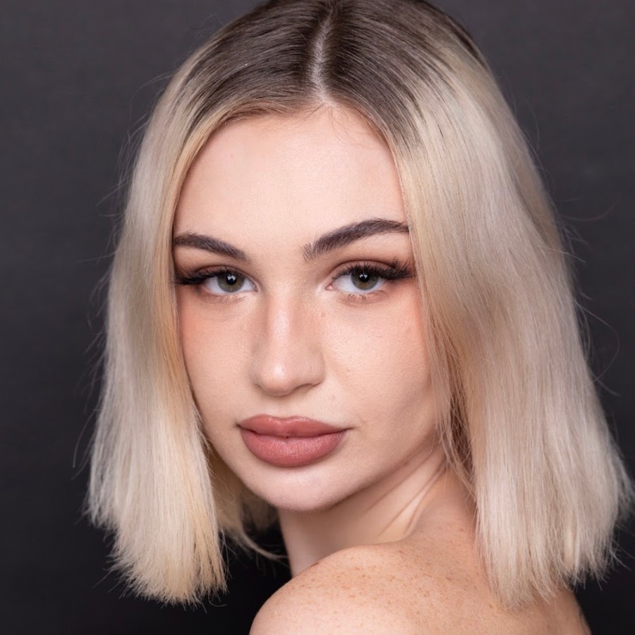 Ema Lacova - YouTube