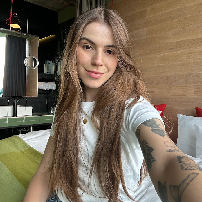 Mi Alves Net Worth & Earnings (2026)