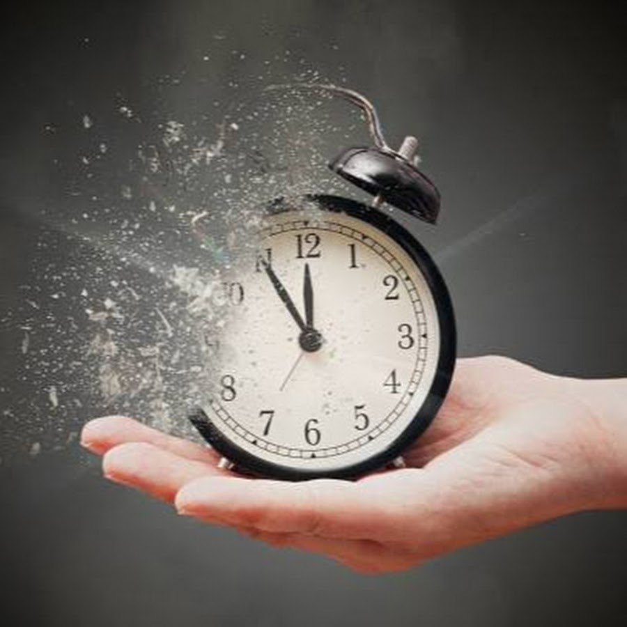 Есть ли время. Есть ли время. Есть ли время. Находите время для себя. Часы космос.