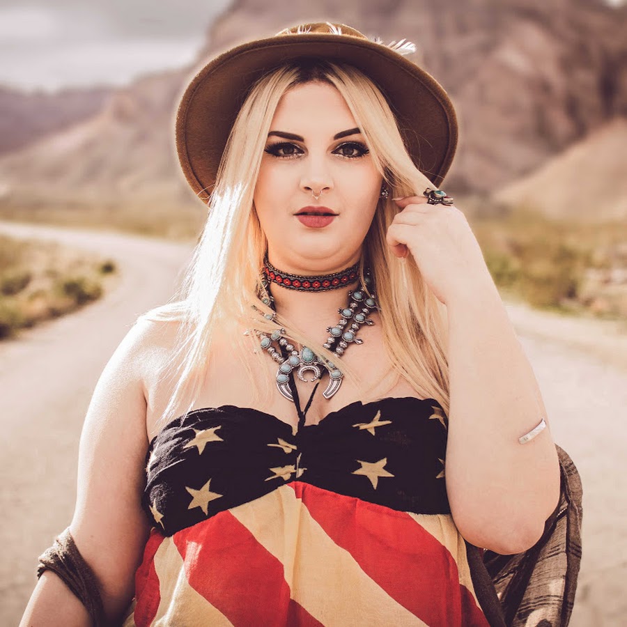 devushki-v-ekaterinburge-pishki