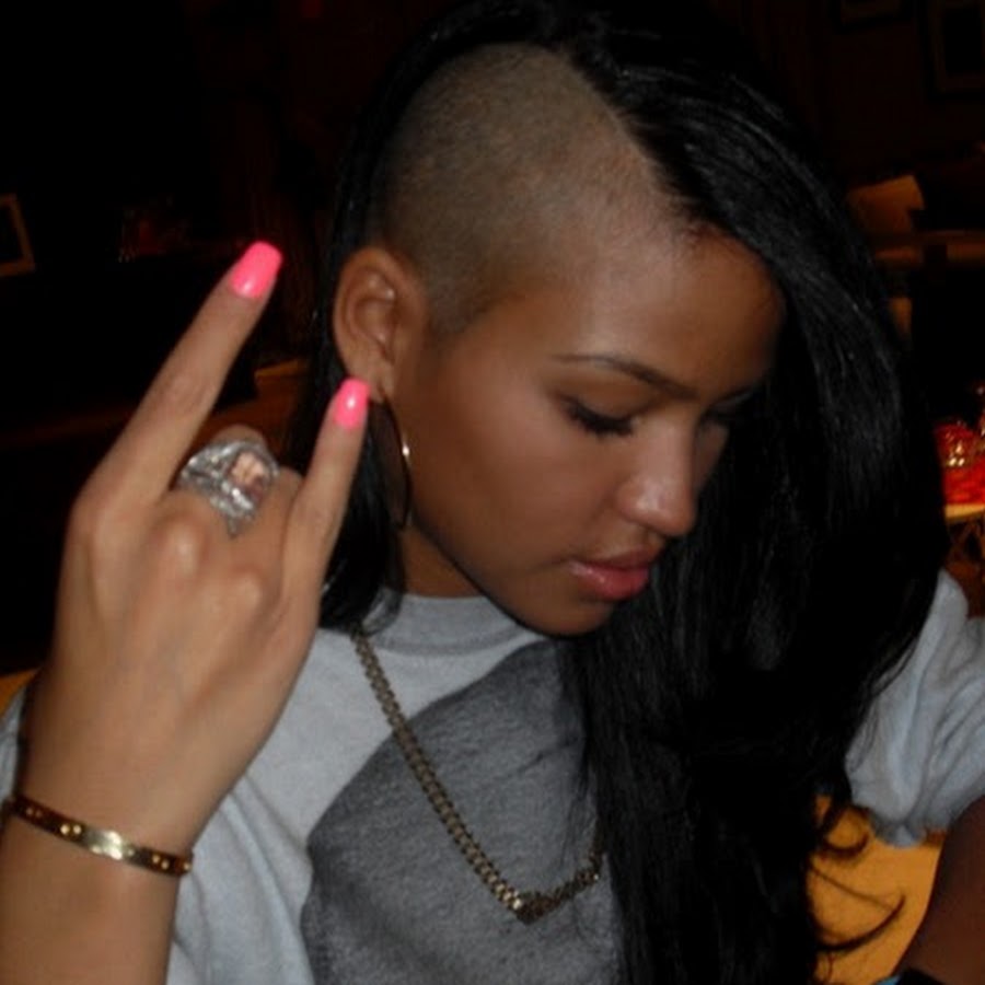 Casssie shaved video the girls room