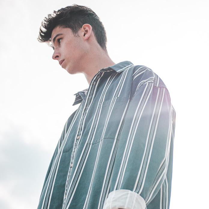 Bartek Kaszuba Net Worth & Earnings (2026)