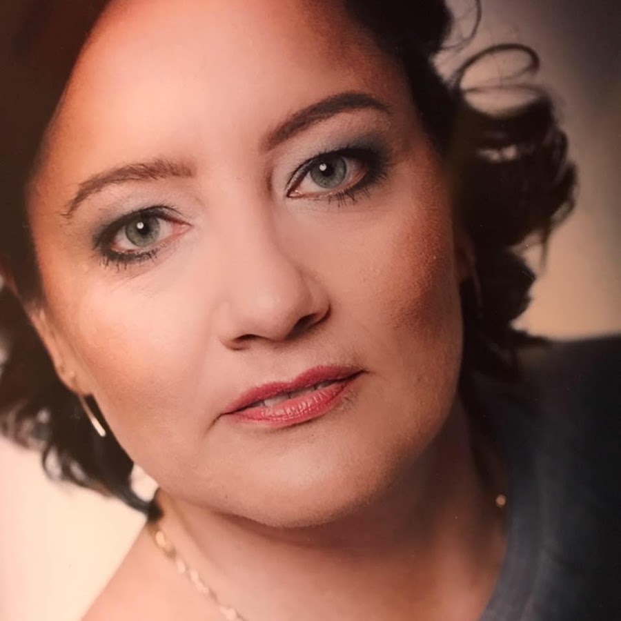 Romana Kozub - YouTube