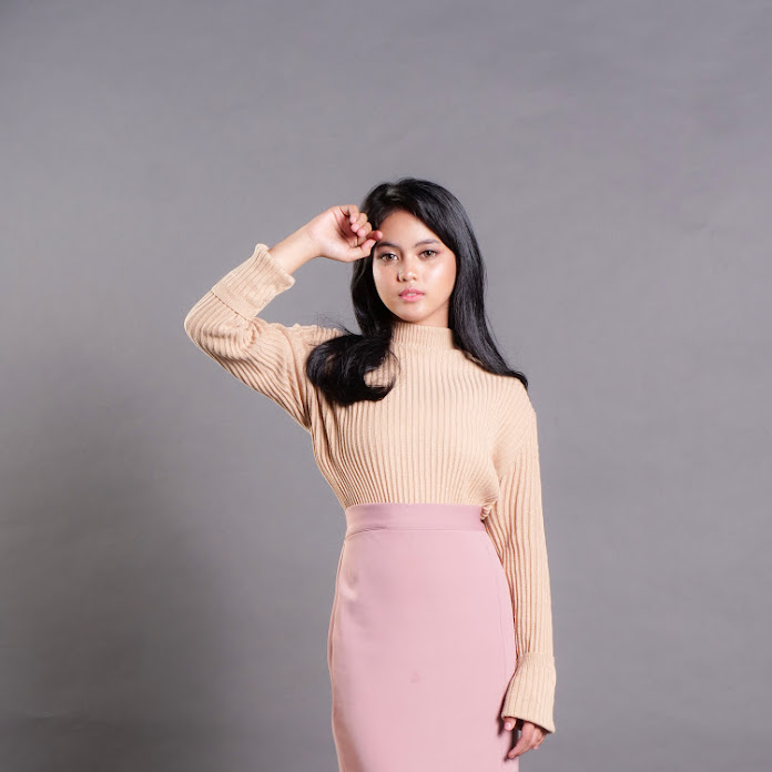 Putri Isnari Net Worth & Earnings (2026)