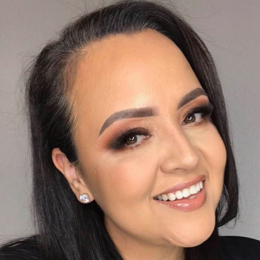 Bloom Lash by Erika - YouTube