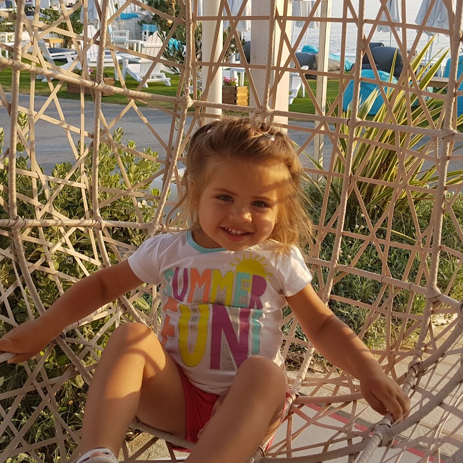 Free sexe little liza nude video pist pants