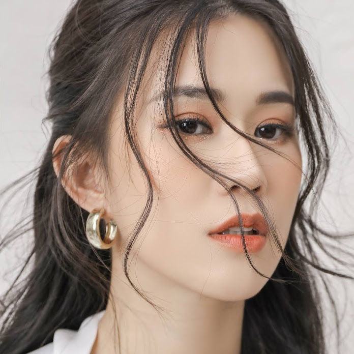 Ngọc Thảo Net Worth & Earnings (2025)