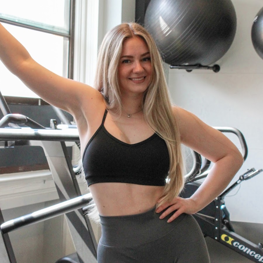 Bella Rahbek - YouTube