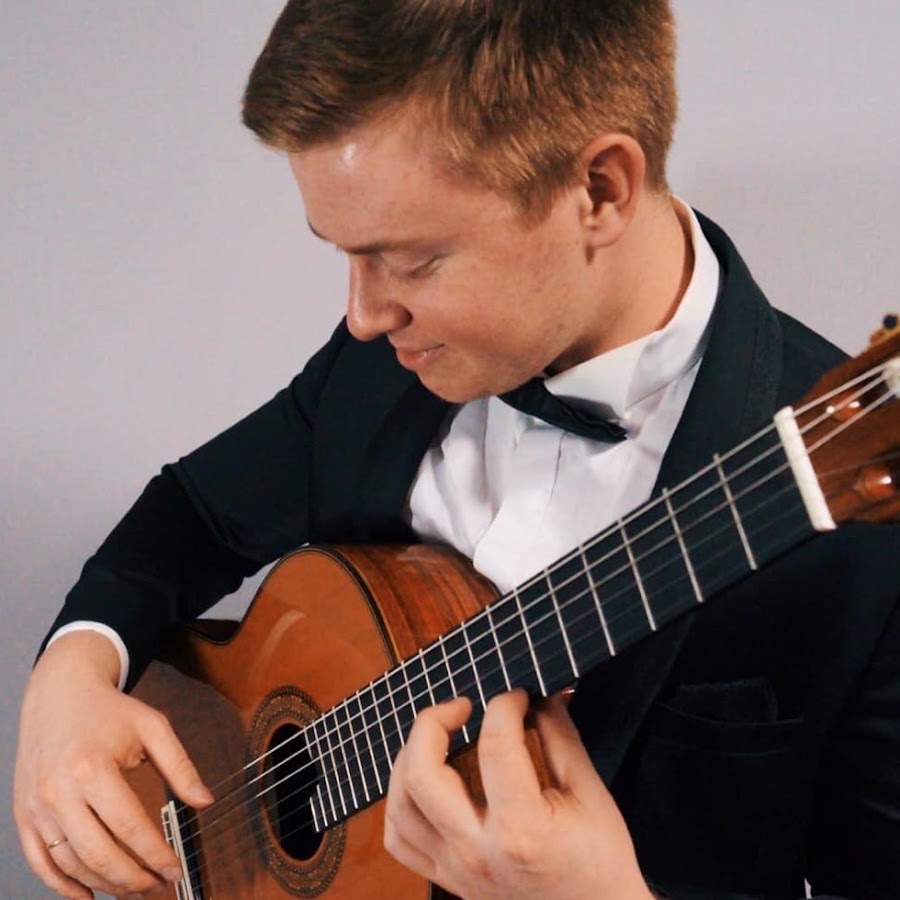 Профессиональные музыканты москвы. Профессиональным музыкантов. Классический гитарист. Профессиональным музыкантов. Профессиональным музыкантов.