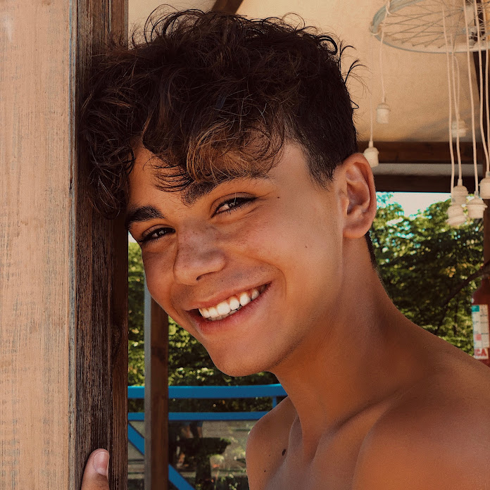 Luciano Spinelli Net Worth & Earnings (2026)