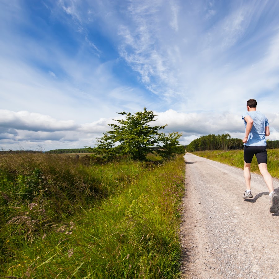 Фитнес групповые занятия. Функциональный тренинг. Around training. Групповая тренировка в зале. Around training.