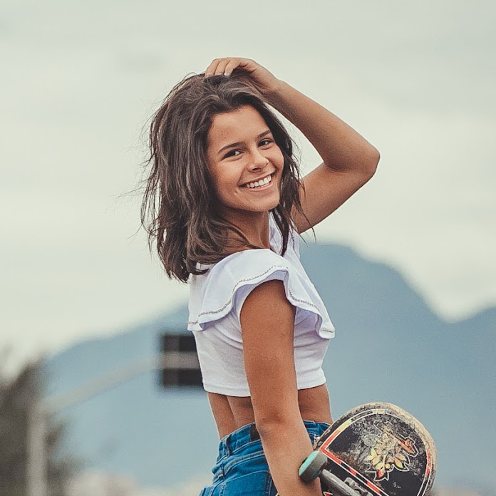 Gabriella Saraivah Net Worth & Earnings (2025)