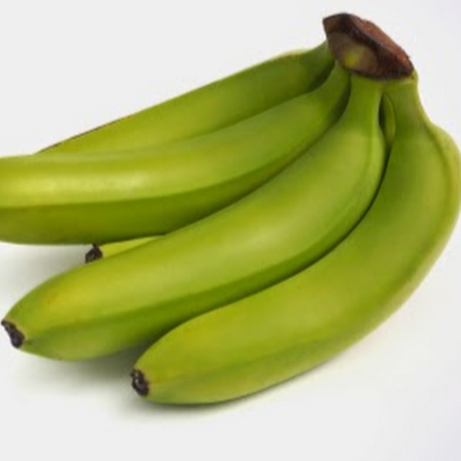 2 muz. Кавендиш банан. Зеленые бананы. Зеленый банан на прозрачном фоне. Зеленый банан на белом фоне.