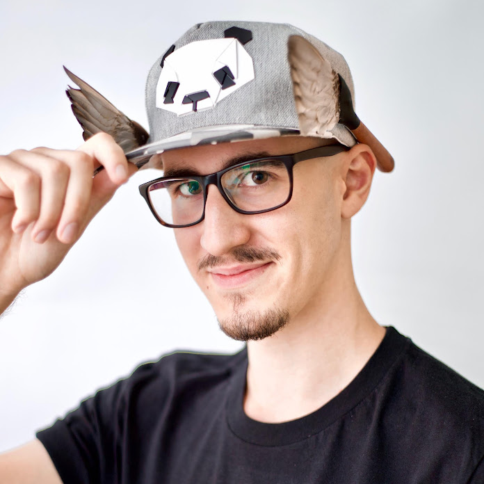 Mangaka96 Net Worth & Earnings (2026)