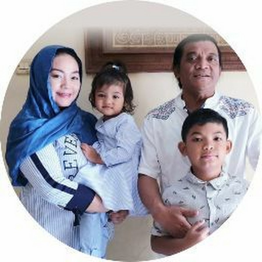 Istri Didi Kempot, Yan Vellia