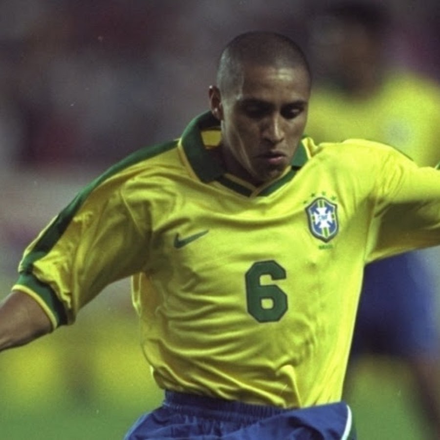 роберто карлос да силва. роберто карлос brazil. роберто карлос футболист. роберто карлос футболисты бразилии. роберто карлос футболисты бразилии.