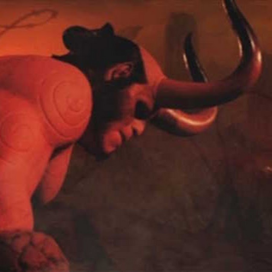 Король балор хеллбой. Хеллбой с рогами. Хеллбой 2004. Хеллбой 2019. Hellboy с рогами.
