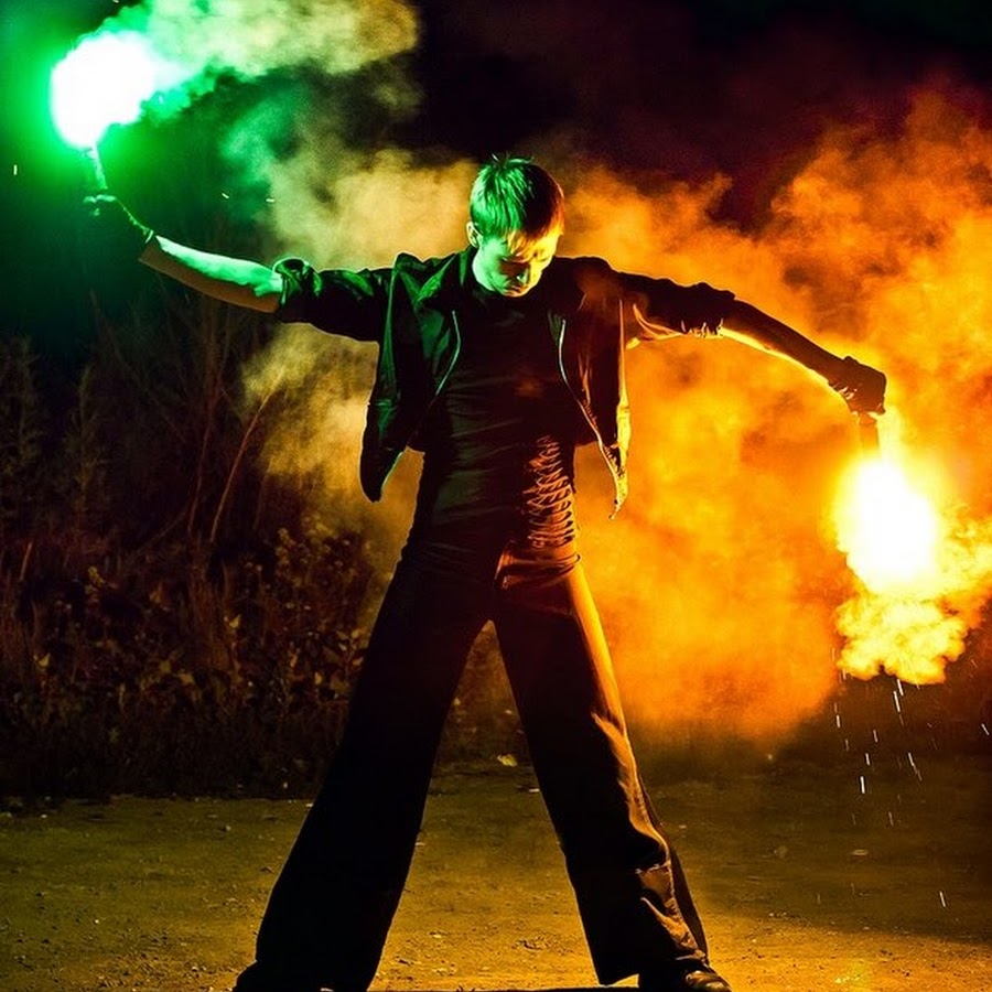 кто такой пиротехник. кто такой пиротехник. пиротехник человек. пиротехник профессия. пиротехник человек.